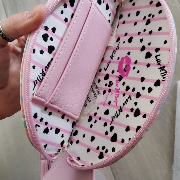 Betsey johnson rainbow cheetah dragon wristlet - Picture 3 of 4